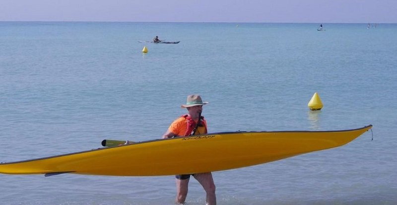 CUAL ES MEJOR KAYAK HINCHABLE O RIGIDO ? 4 casco de un kayak de mar rigido