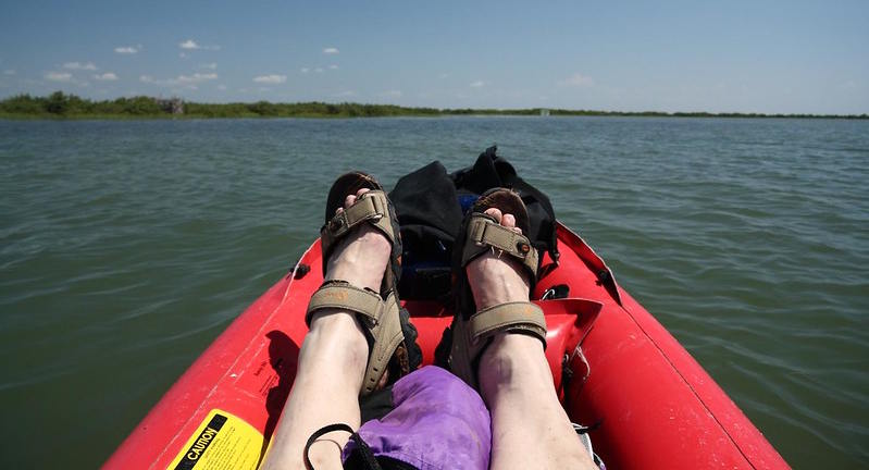ROPA PARA KAYAK HINCHABLE 3 calzado para kayak